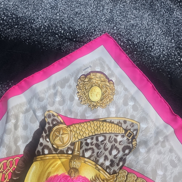 Hermes Scarf Casques et Plumets by Abadie 90 cm silk pink Carre helmet 35″ - Picture 6 of 10